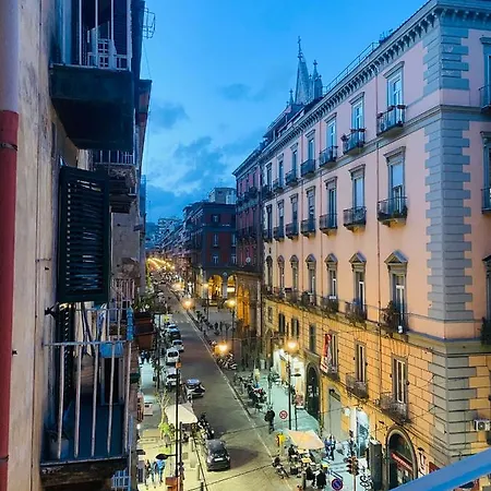 Euphoria Al Duomo فندق مبيت وإفطار نابولي